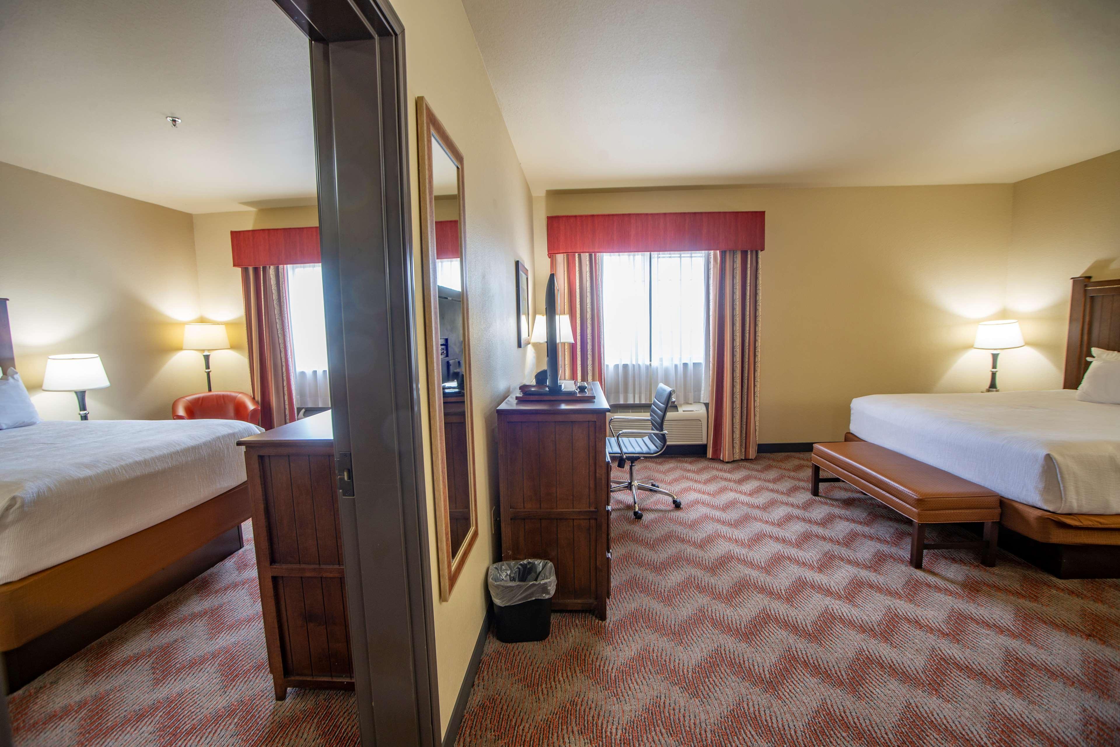 Best Western Plus Cimarron Hotel & Suites Стилуотър Екстериор снимка